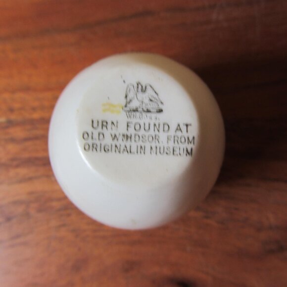 W.H. Goss crested heraldry china vintage Lytham (GC079 Grace) - Picture 5 of 6